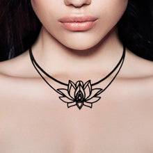 Collier mantra noir